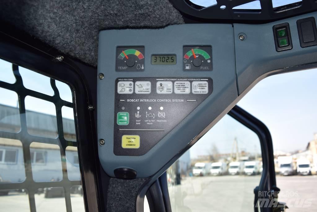 Bobcat S220 لوادر انزلاقية التوجيه