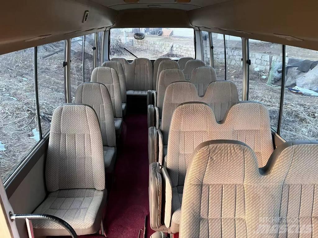 Toyota Coaster حافلة داخل المدينة