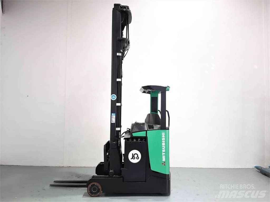Mitsubishi RB16NH شاحنة مناولة
