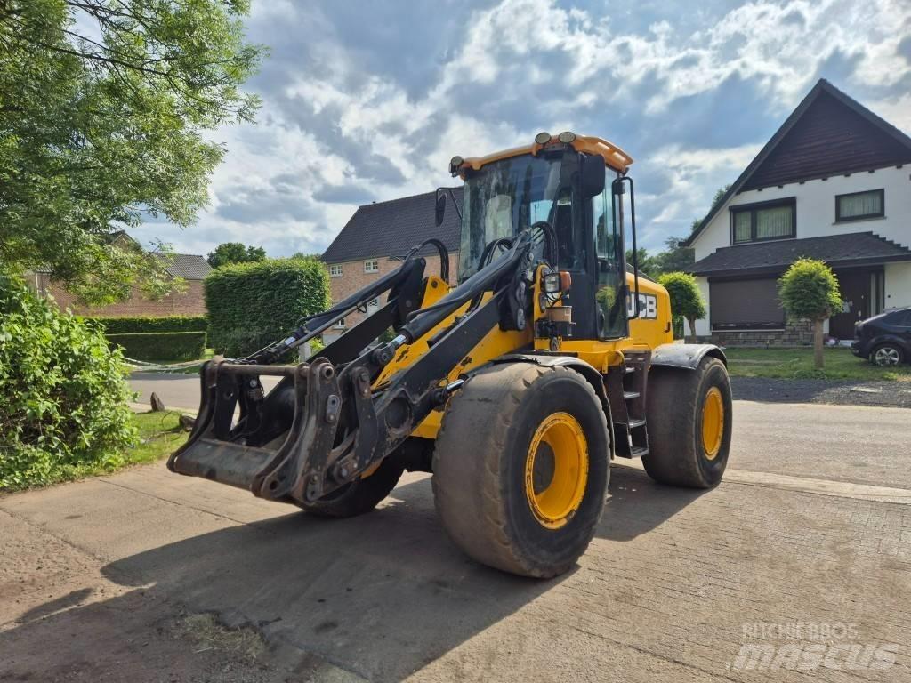 JCB 416 HT لوادر بعجل