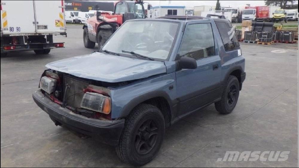 Suzuki Vitara 1 سيارات