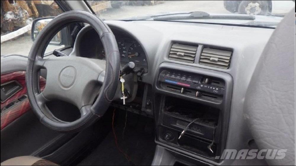 Suzuki Vitara 1 سيارات