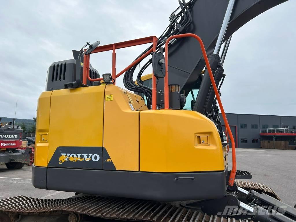 Volvo ECR 235 EL حفارات زحافة