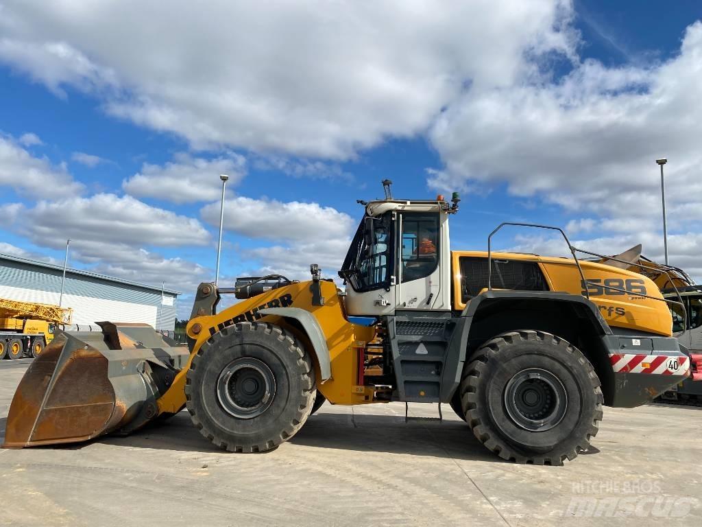 Liebherr L 586 لوادر بعجل