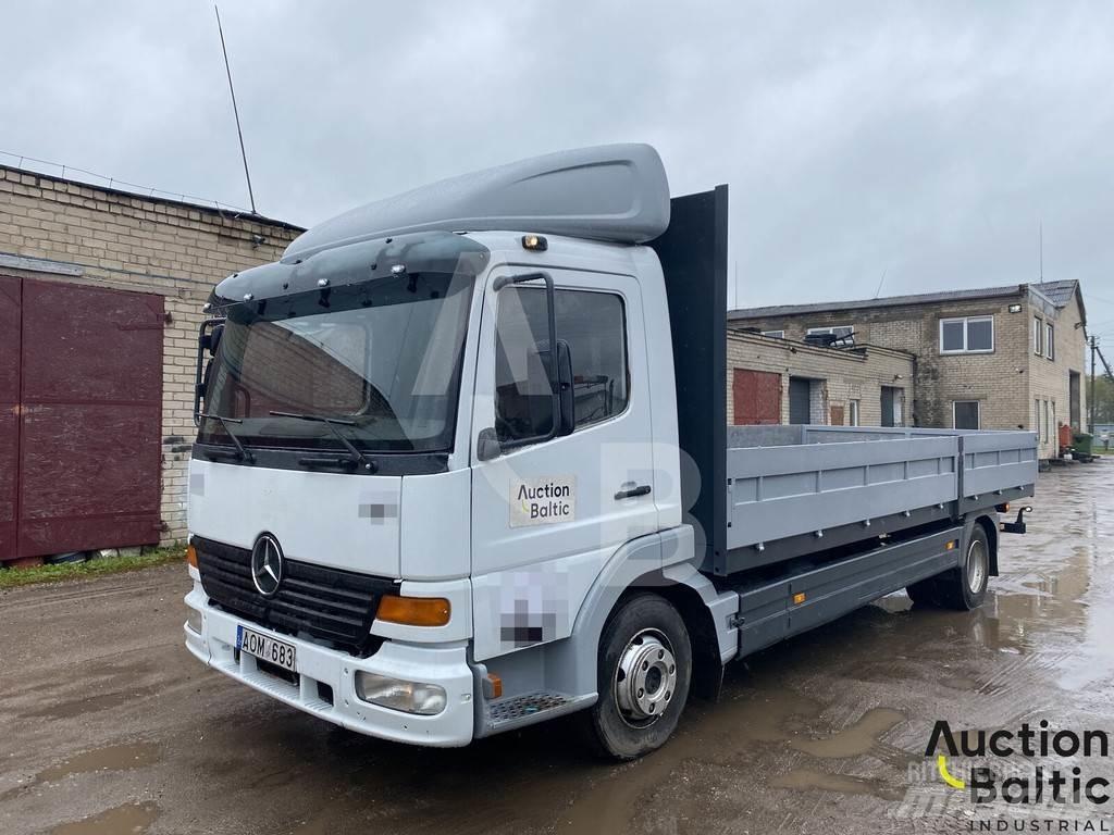 Mercedes-Benz 815 شاحنات مسطحة/مفصلية الجوانب