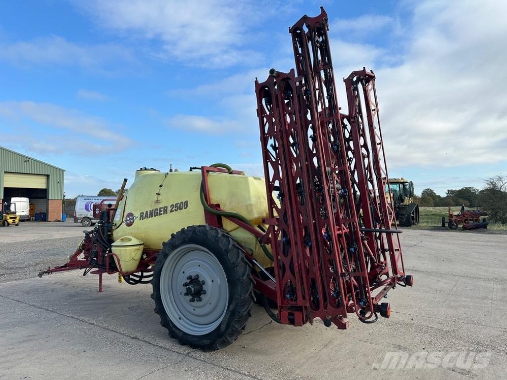 Hardi Ranger 2500 الرشاشات