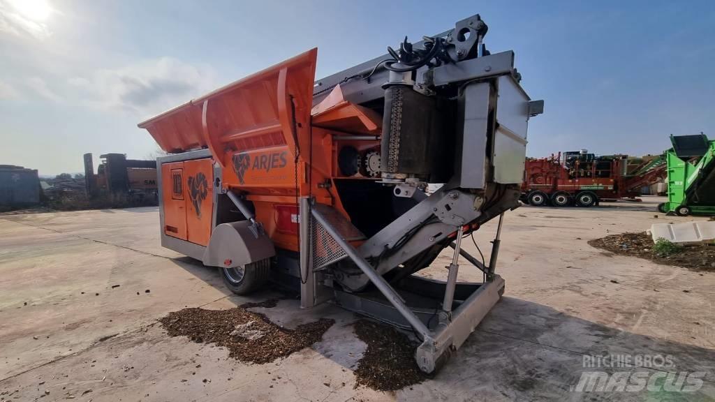 Arjes VZ 750 D ماكينات تقطيع أخشاب الحراجة