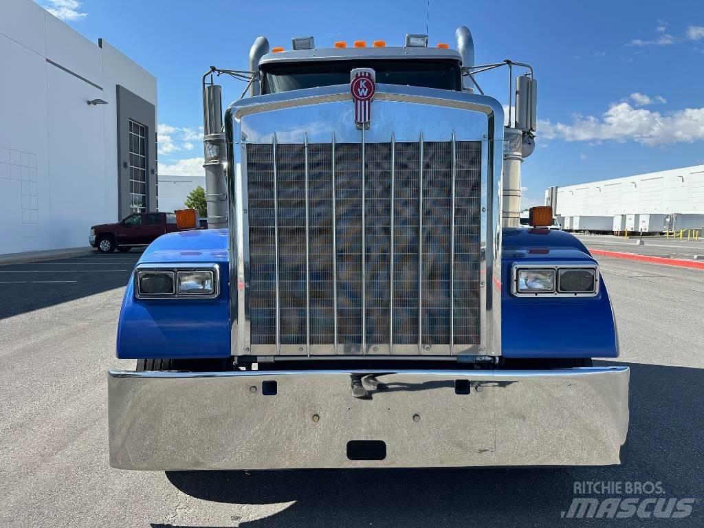 Kenworth W 900 وحدات الجر
