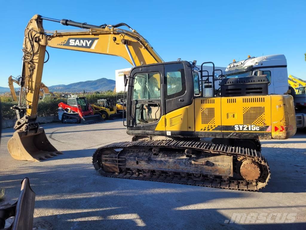 Sany SY 215 C حفارات زحافة
