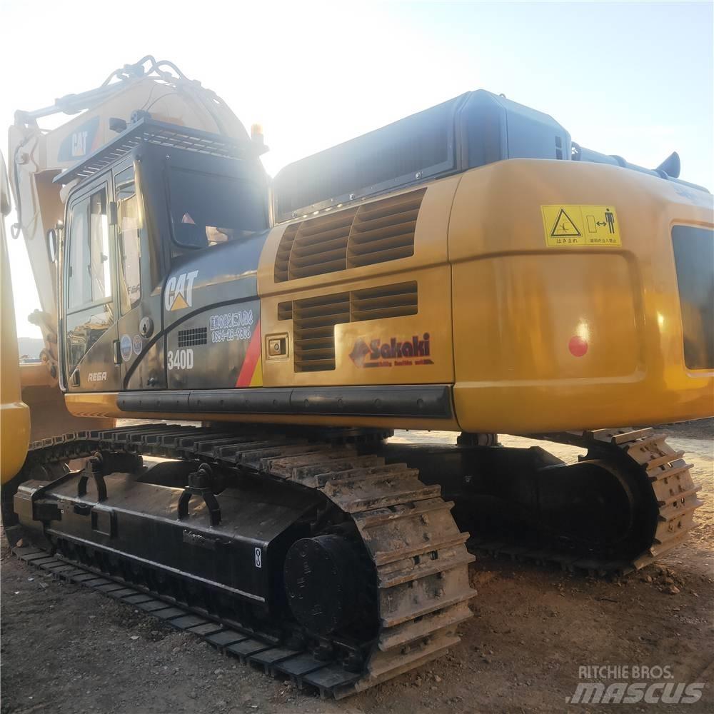 CAT 340 D L حفارات زحافة