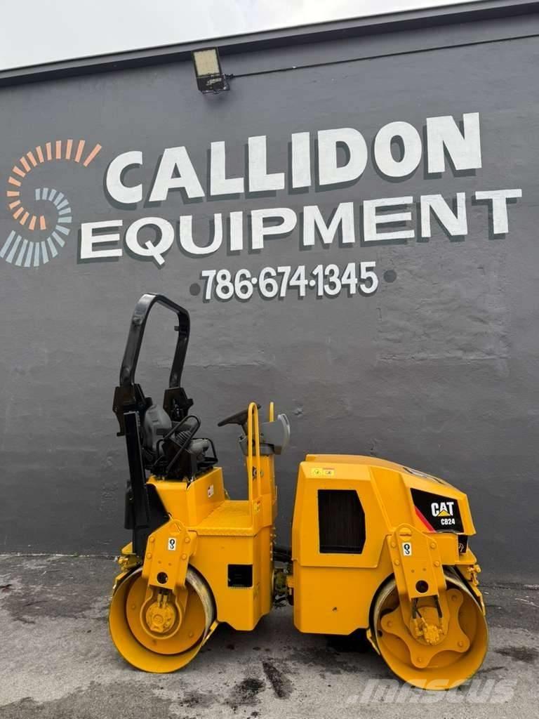 CAT CB 24 مداحل ثنائية الاسطوانة