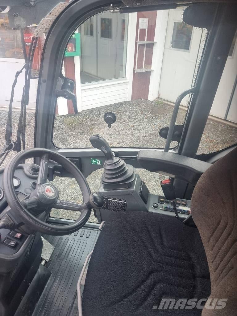 Weidemann 2070 CX80 لوادر بعجل