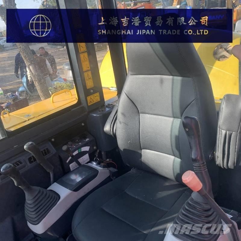 Komatsu PC 56 حفارات صغيرة أقل من 7 طن (حفارات صغيرة)