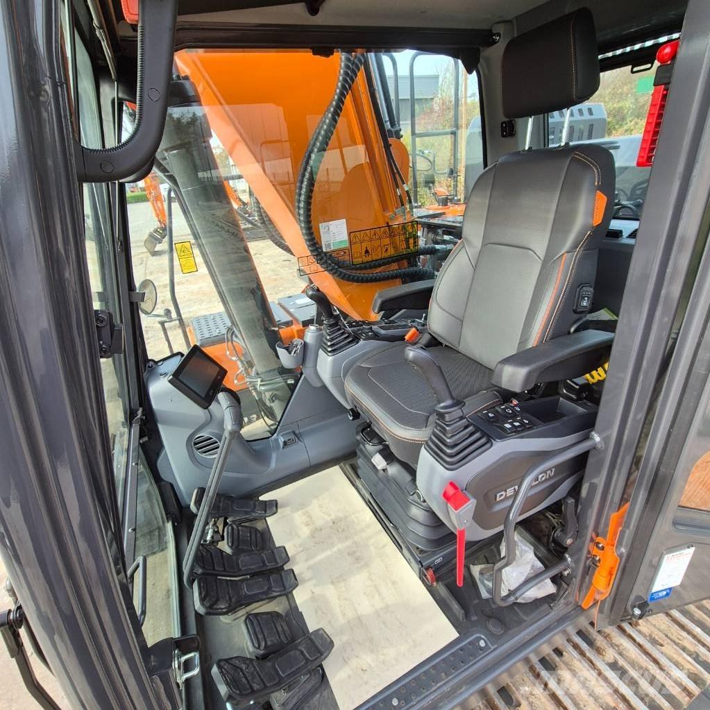 Doosan DX235LC-7 حفارات زحافة