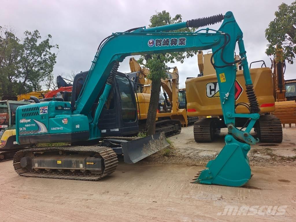 Kobelco SK 75 SR حفارات وسط 7 طن - 12 طن