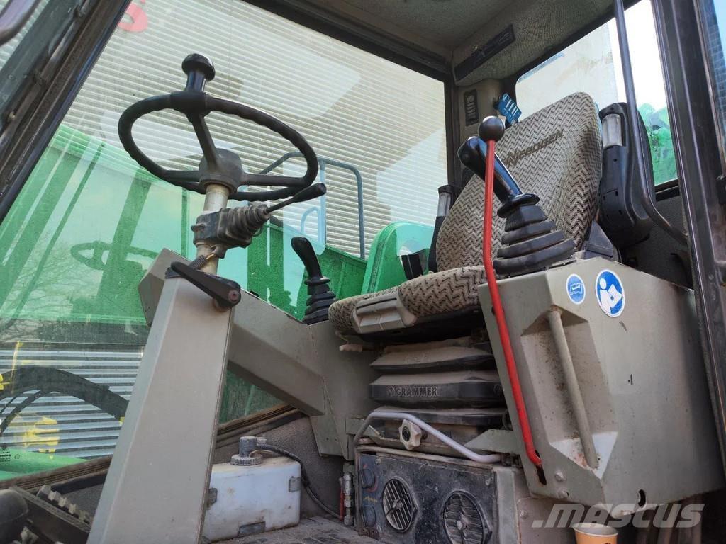 Sennebogen 835M مناولات المخلفات / مناولات صناعية