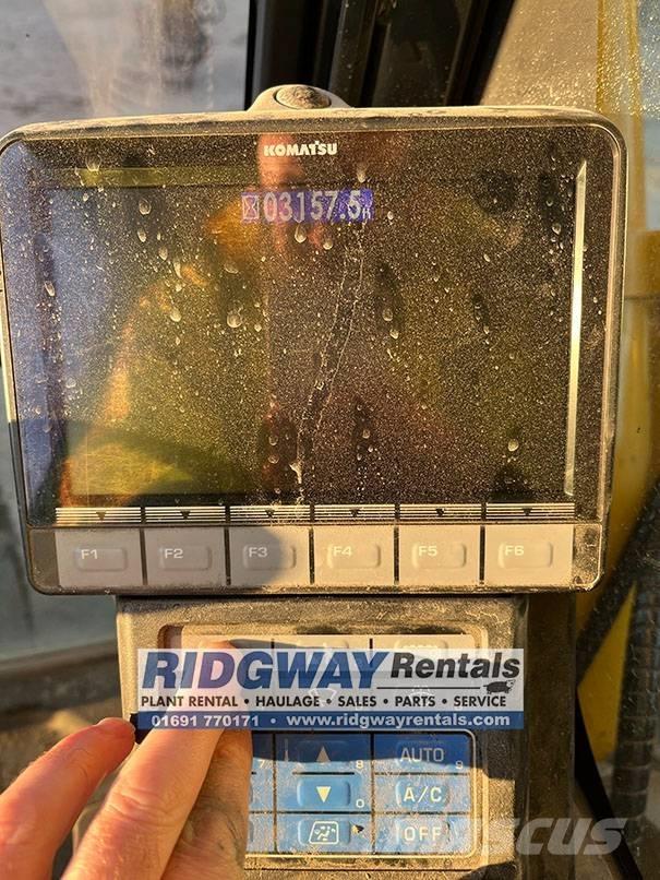 Komatsu PC 490 LC-11 حفارات زحافة