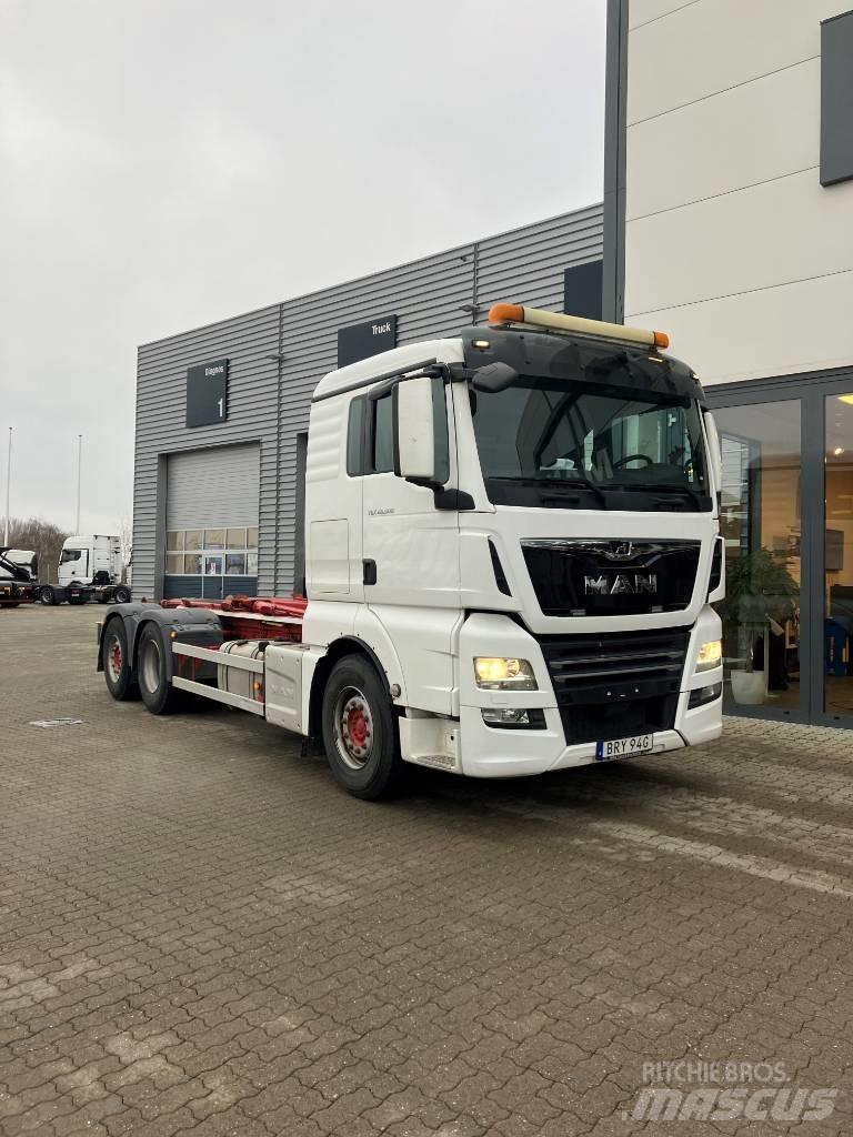 MAN TGX 26.500 6X2 شاحنات الرافعات الخطافية