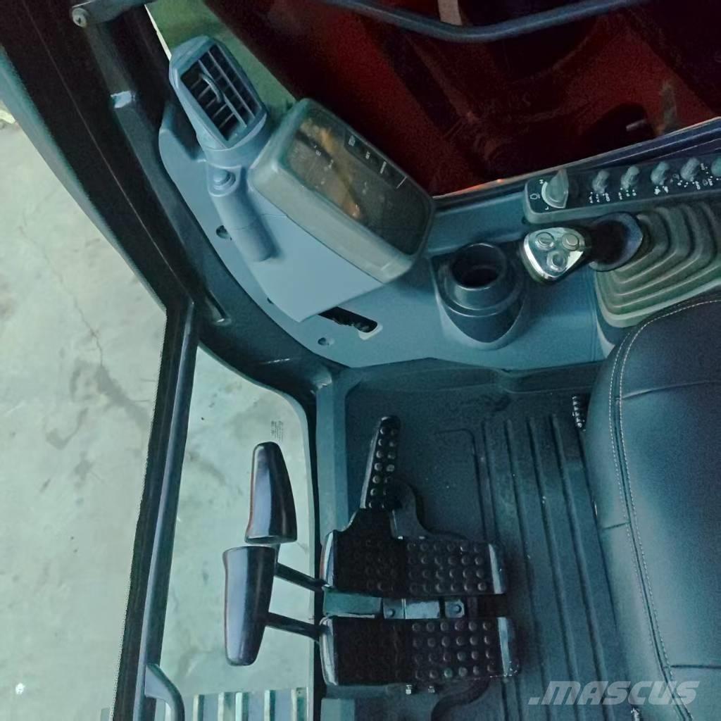 Hitachi ZX 120 حفارات زحافة