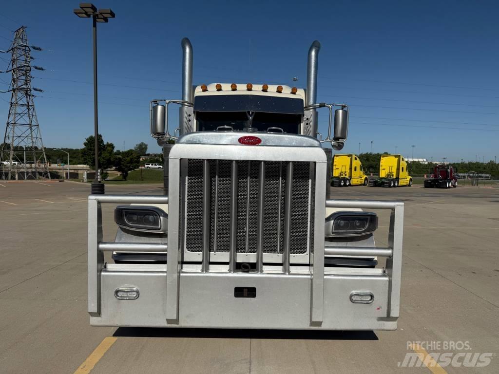 Peterbilt 389 وحدات الجر