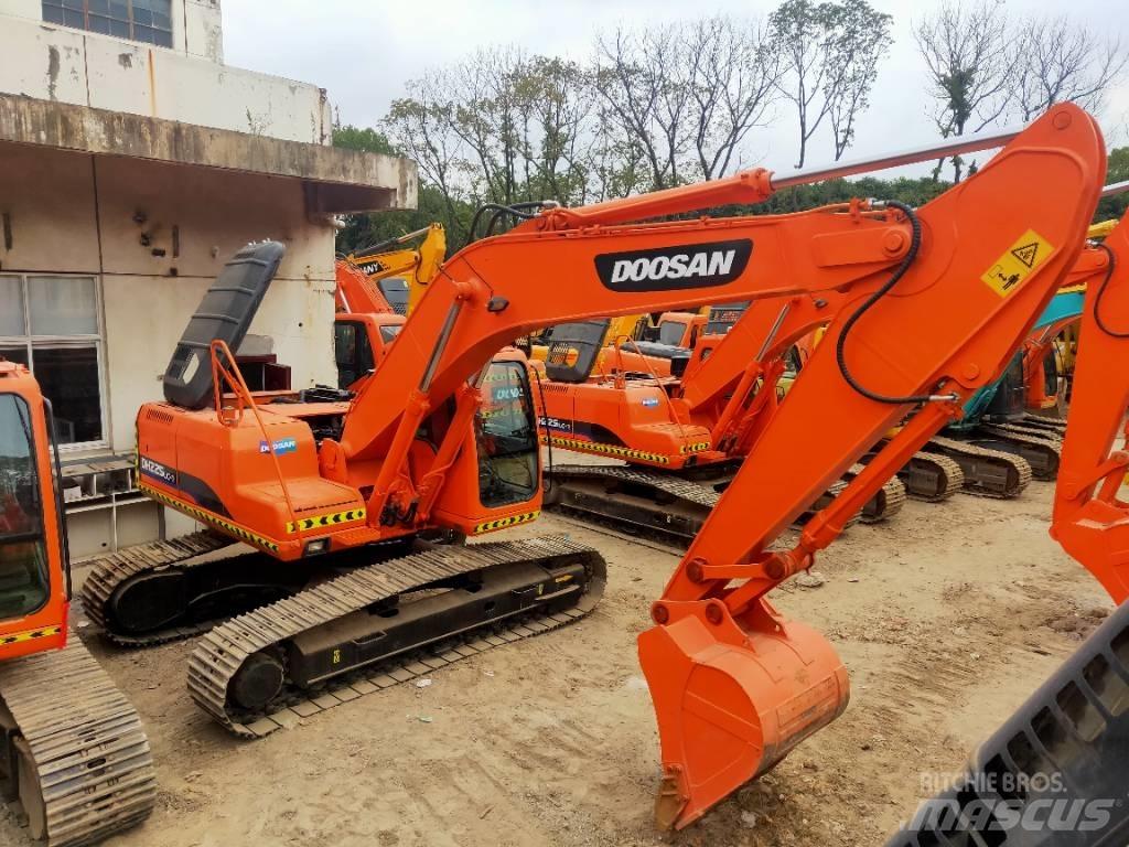 Doosan DH 225 LC-7 حفارات زحافة