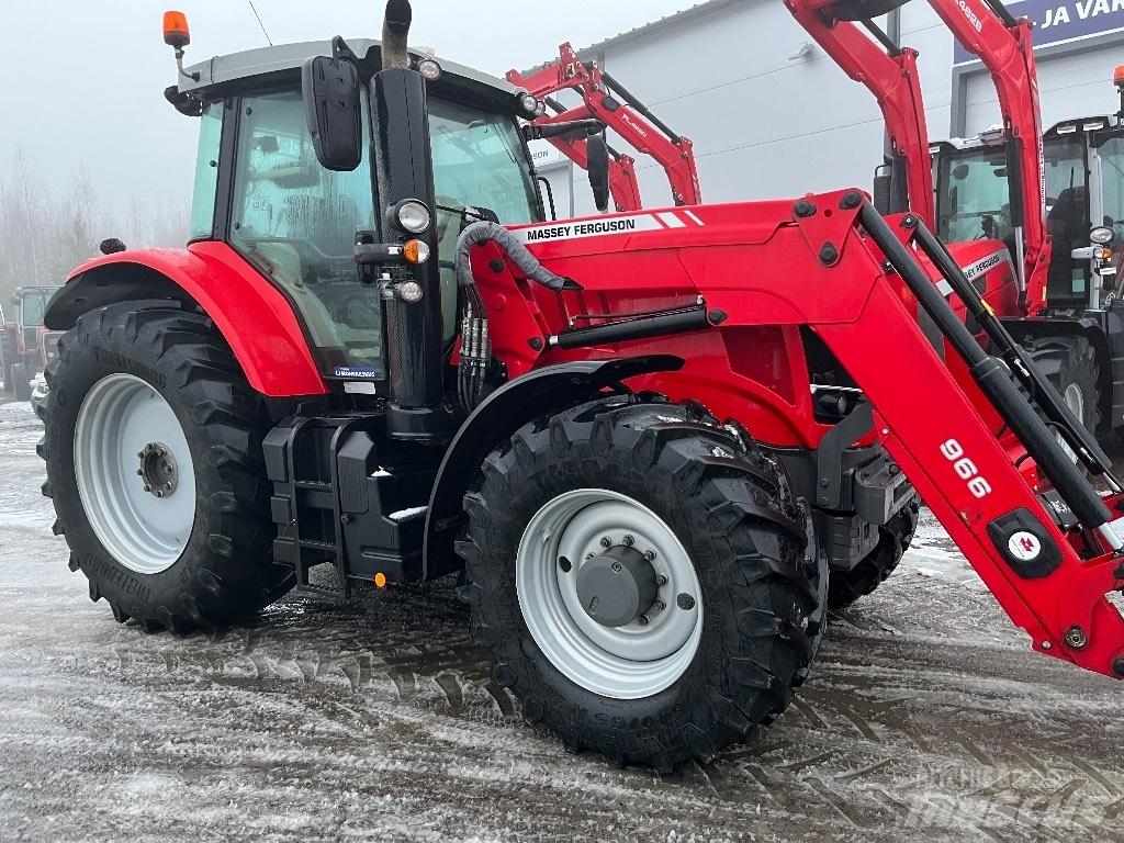 Massey Ferguson 7720 الجرارات