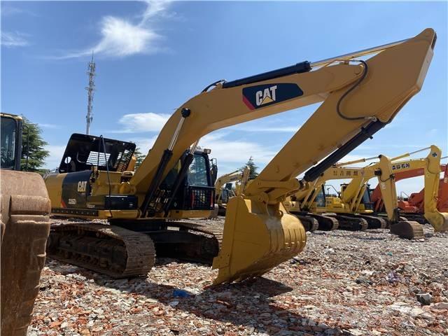 CAT 326D2 حفارات زحافة