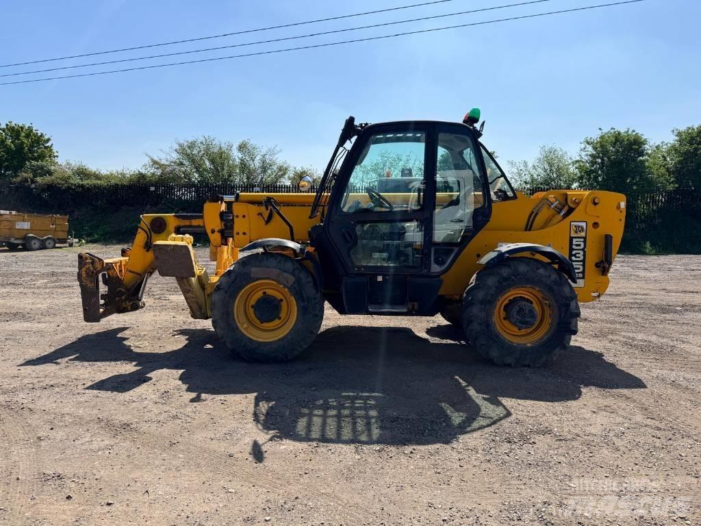 JCB 535-125 مناولات متداخلة