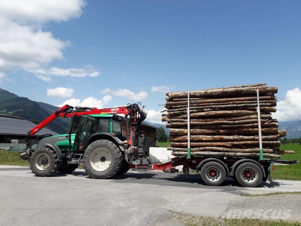 Valtra T 151 E HT جرارات التحريج