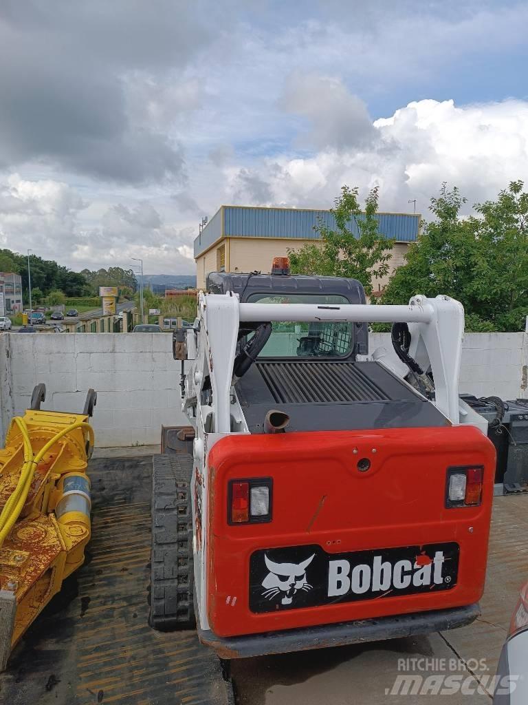 Bobcat T 590 HF لوادر انزلاقية التوجيه