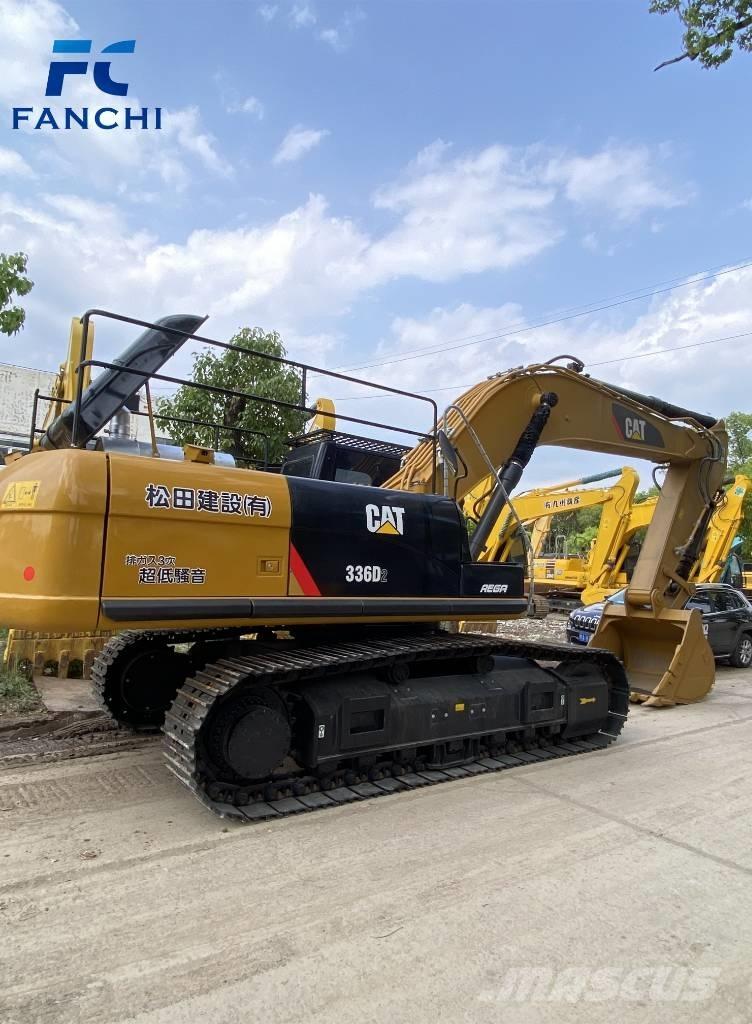 CAT 336 D 2 حفارات زحافة