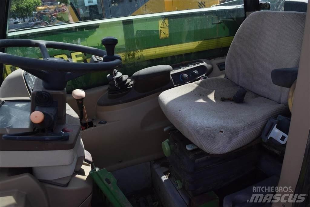 John Deere 3200 رافعات سلة تلسكوبية
