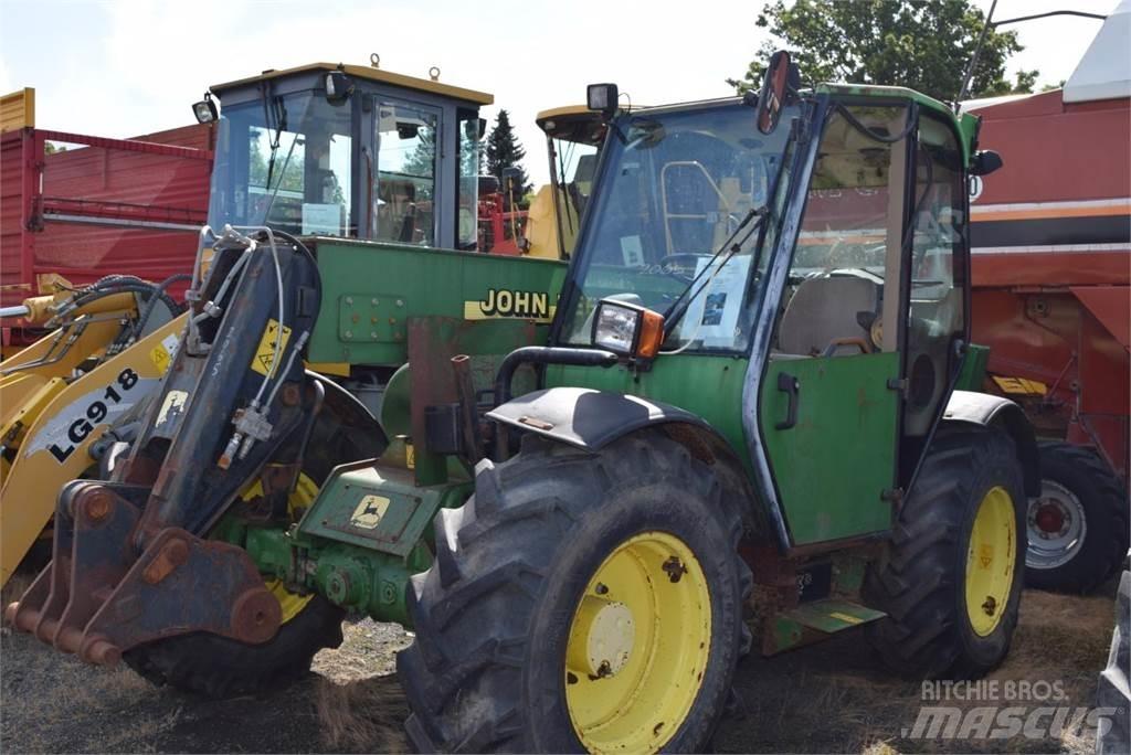 John Deere 3200 رافعات سلة تلسكوبية
