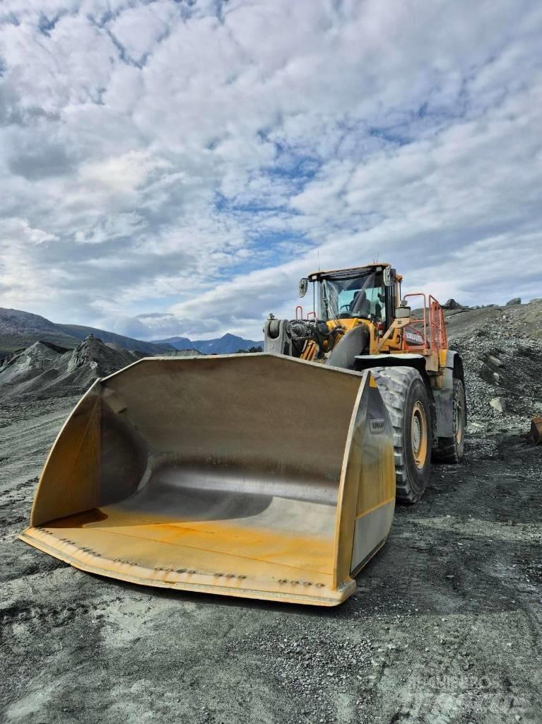Volvo L 350 H لوادر بعجل