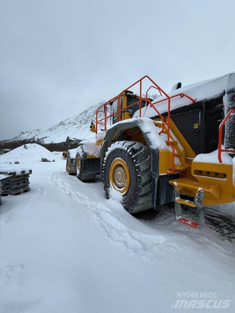Volvo L 350 H لوادر بعجل
