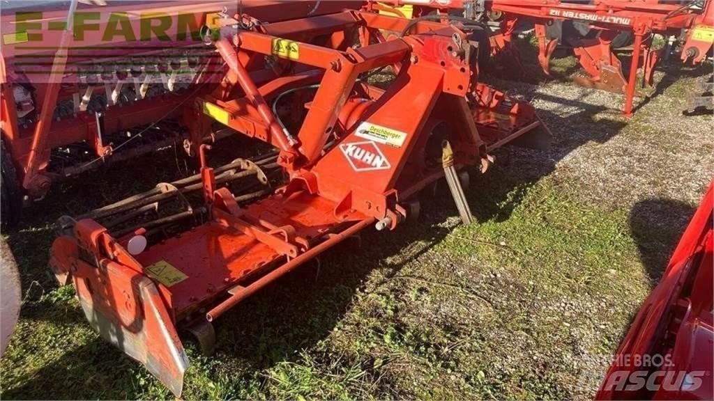 Kuhn hrb 302 زحافات ساحقة