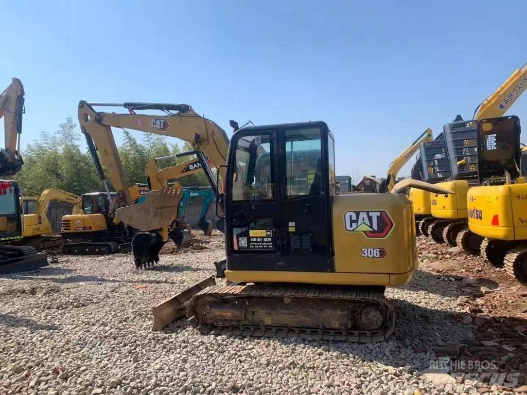 CAT CAT306E حفارات زحافة