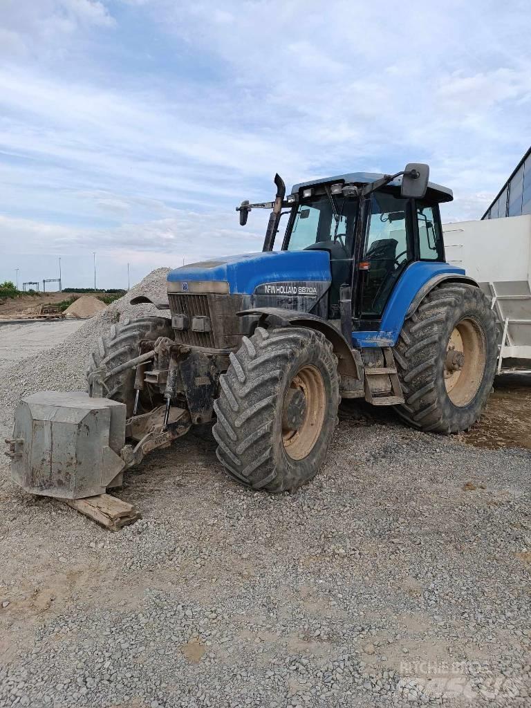 New Holland 8870 A الجرارات