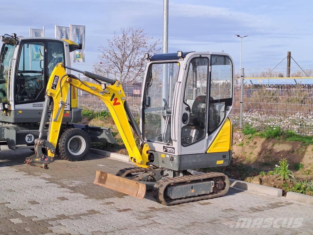 Wacker Neuson ET16 حفارات زحافة