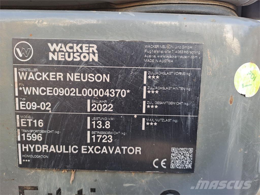 Wacker Neuson ET16 حفارات زحافة