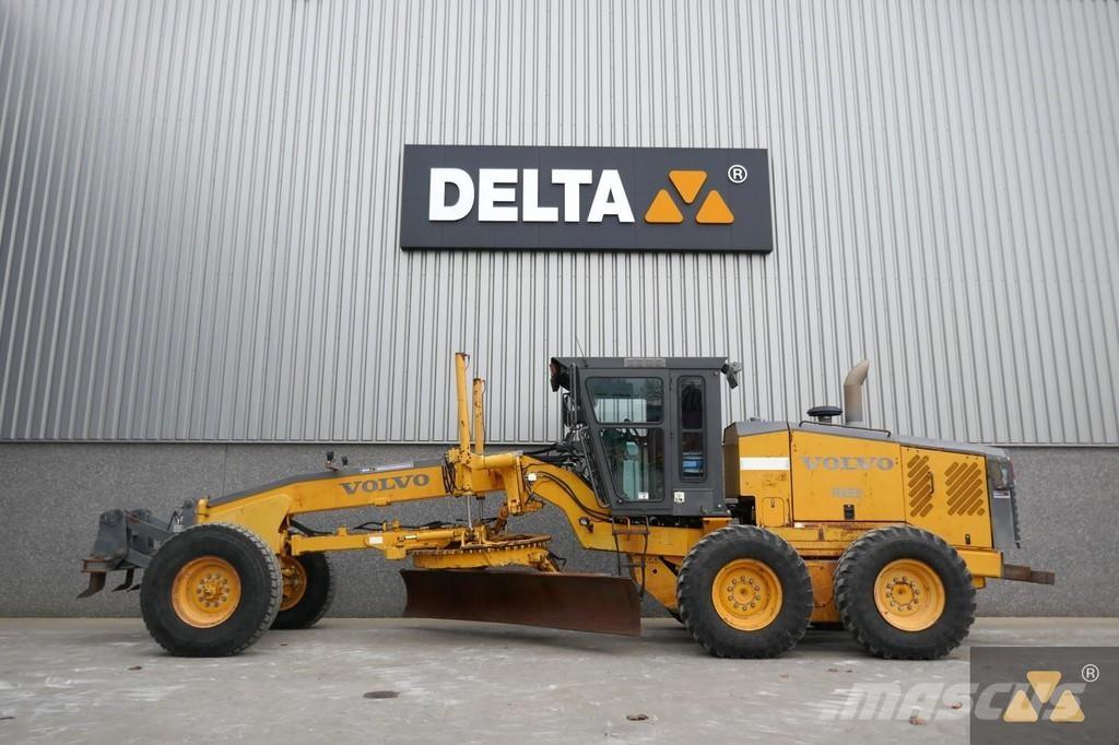 Volvo G720B معدات تمهيد الطرق