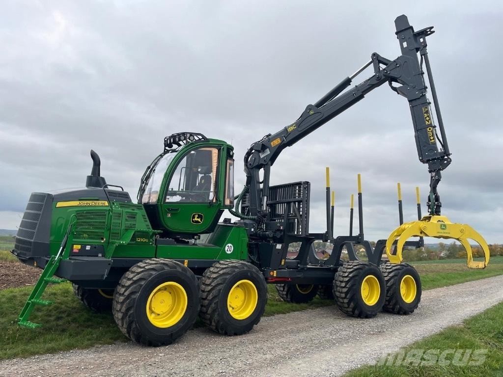 John Deere 1210G شاحنات