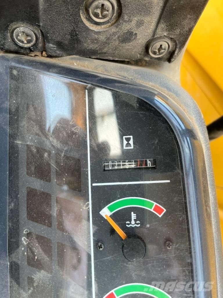 Komatsu PC 20 R-8 حفارات صغيرة أقل من 7 طن (حفارات صغيرة)