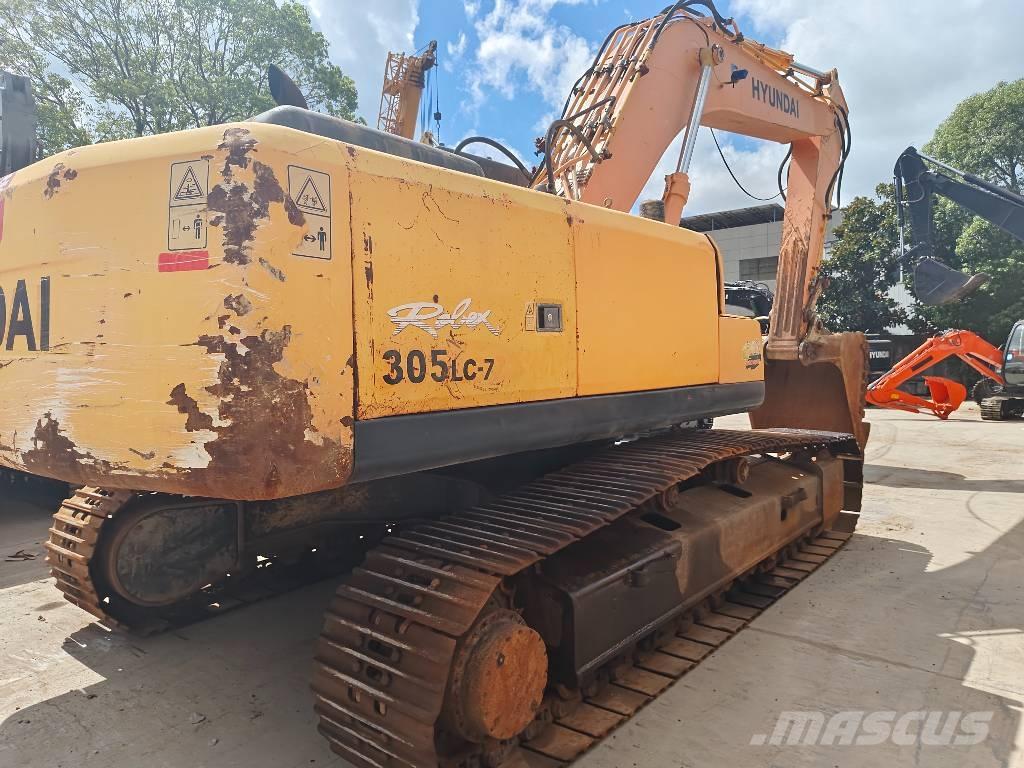 Hyundai R305LC-7 حفارات زحافة