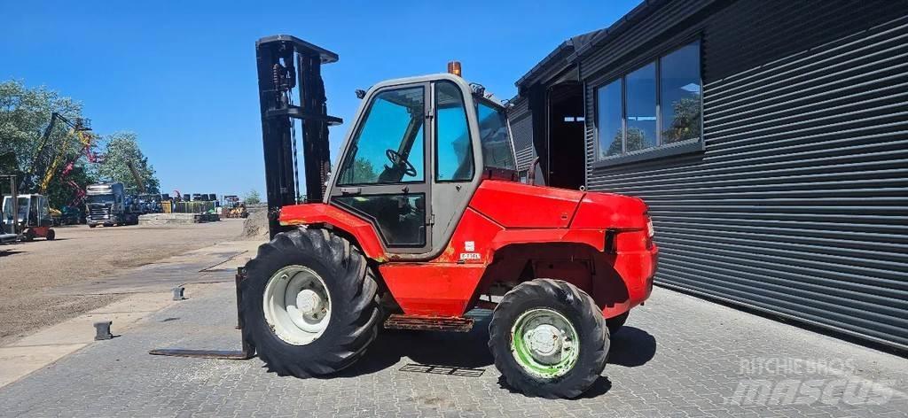 Manitou M30-4 شاحنات الطرق الوعرة