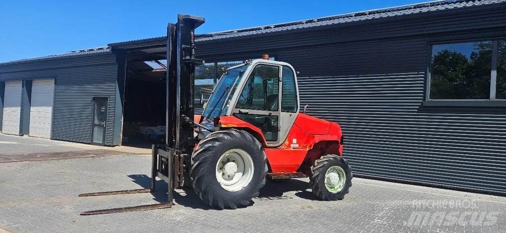 Manitou M30-4 شاحنات الطرق الوعرة
