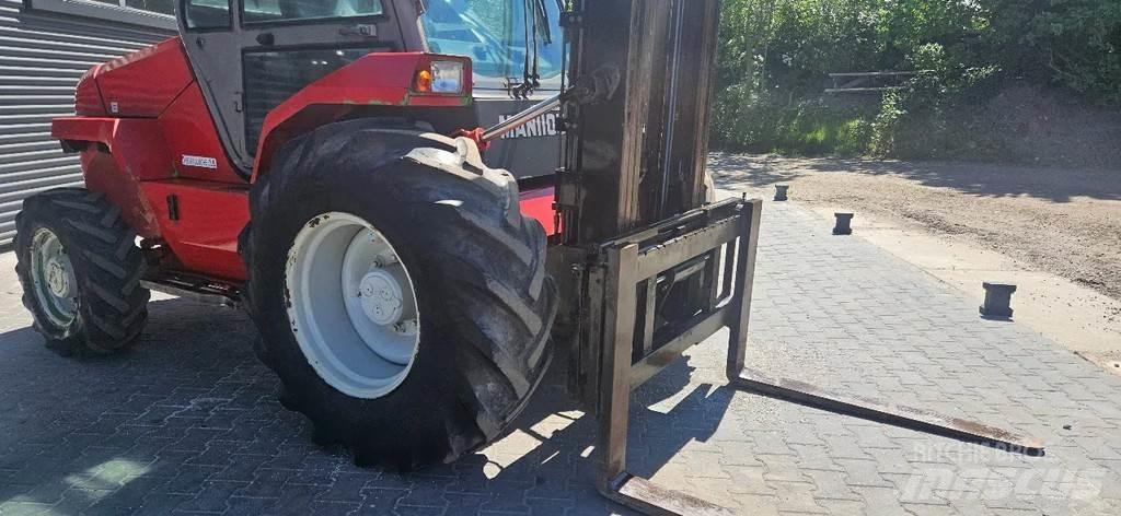 Manitou M30-4 شاحنات الطرق الوعرة