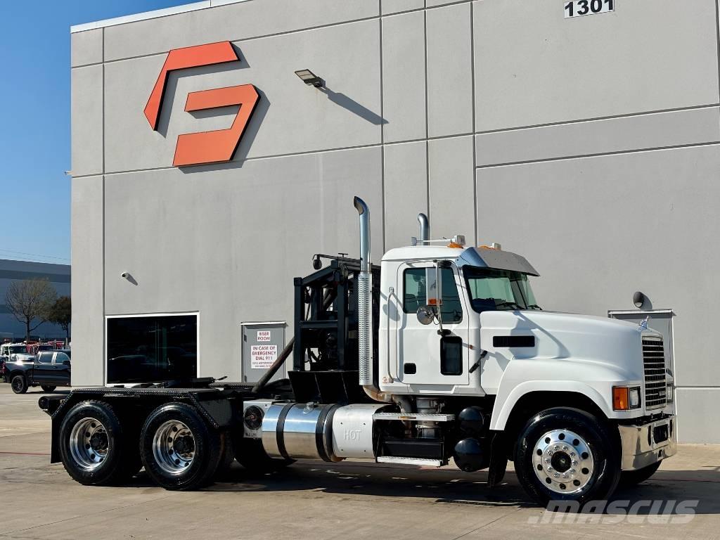 Mack CHU 613 مركبات إصلاح الأعطال