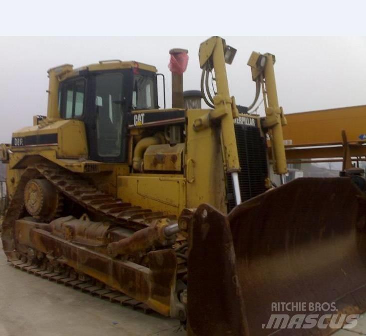 CAT D 8  R بلدوزرات مجنزرة