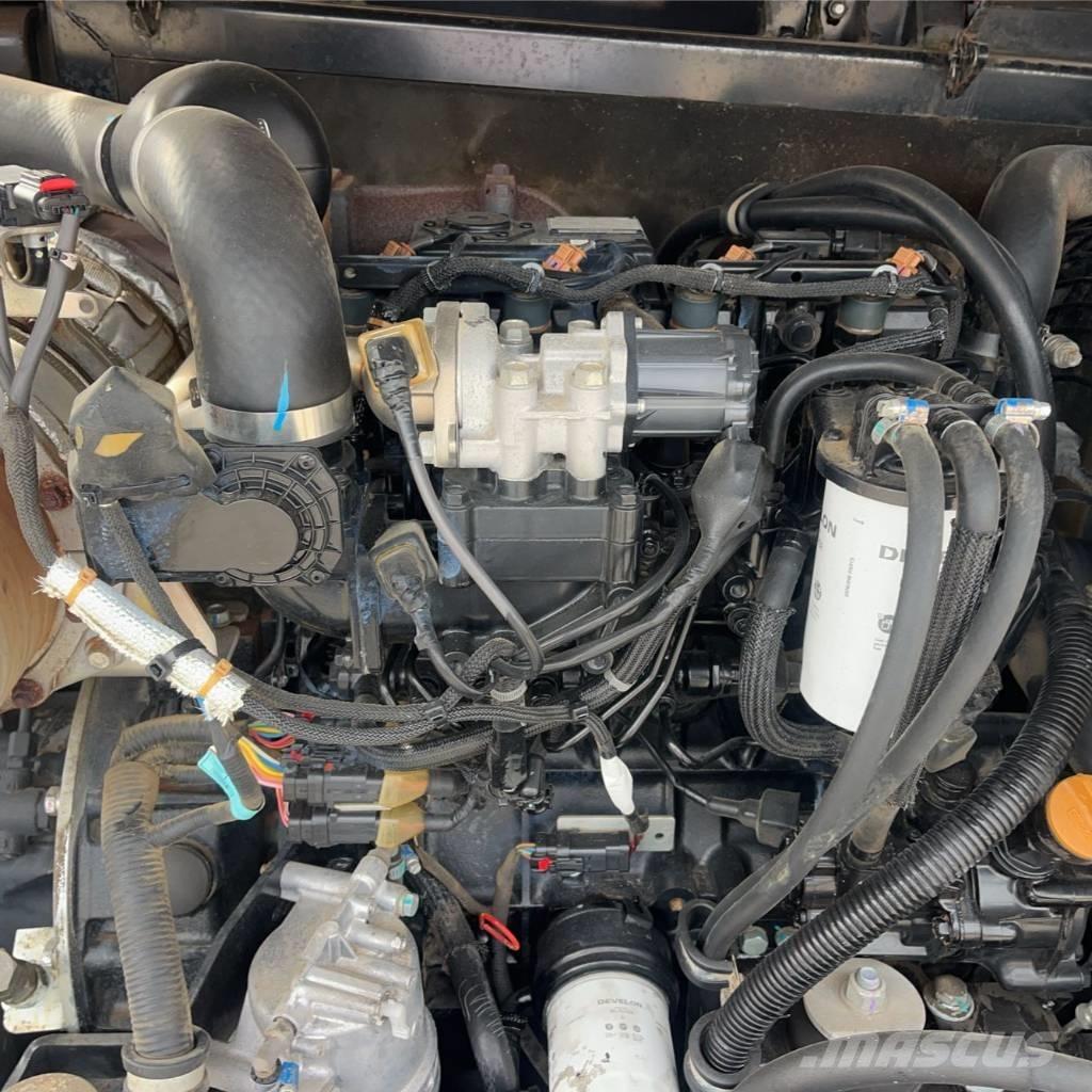 Doosan DX 85 R-3 حفارات وسط 7 طن - 12 طن